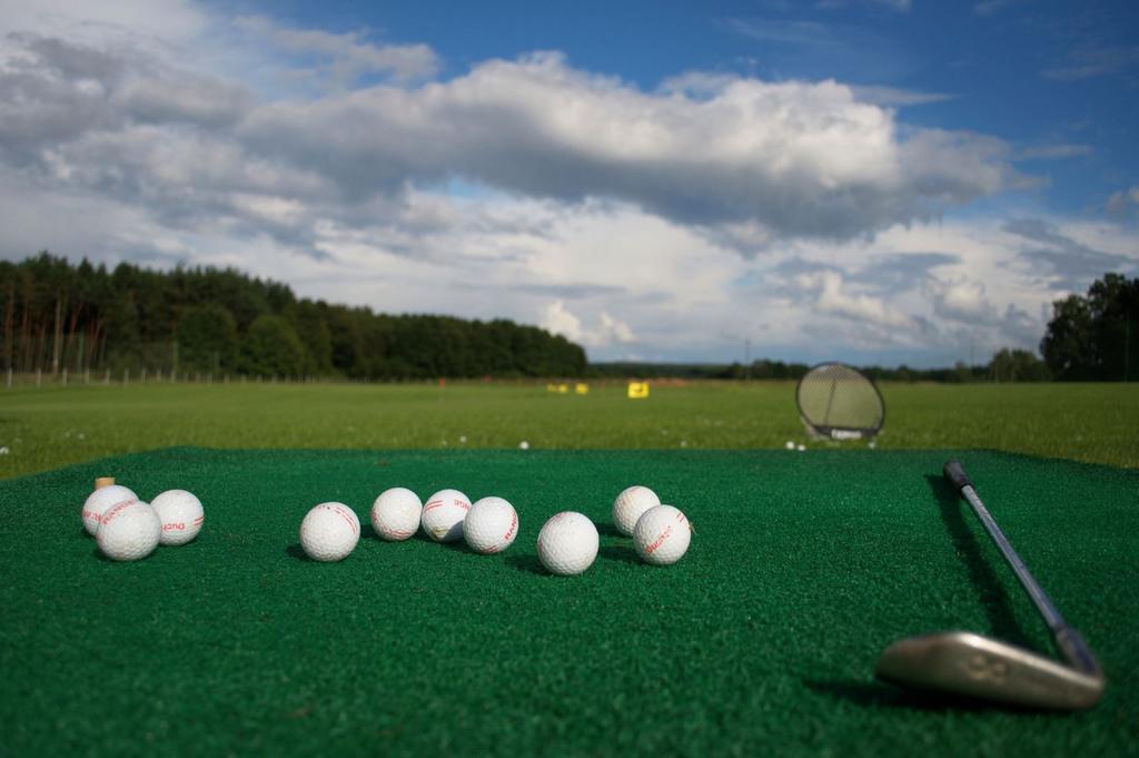Golf Zajazd Zajaczkowo Słupsk Exterior foto