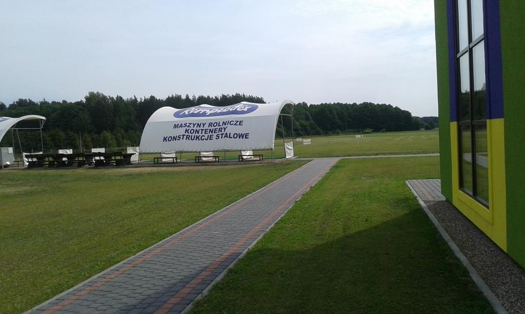 Golf Zajazd Zajaczkowo Słupsk Exterior foto