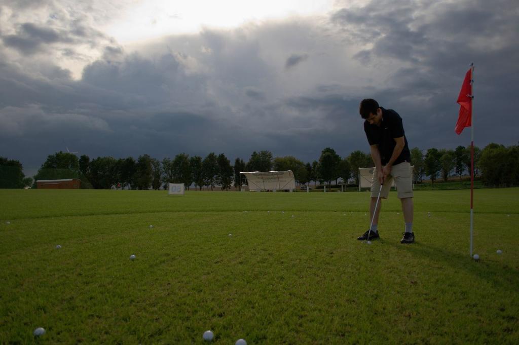 Golf Zajazd Zajaczkowo Słupsk Exterior foto
